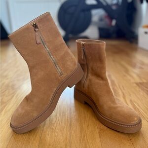 VINCE worn once Kady Tan Suede Ankle Boots size 9